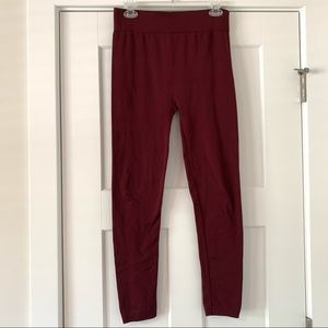 Women’s fleece lined maroon leggings